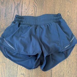Lululemon Athletica Navy Hotty Hot 2.5